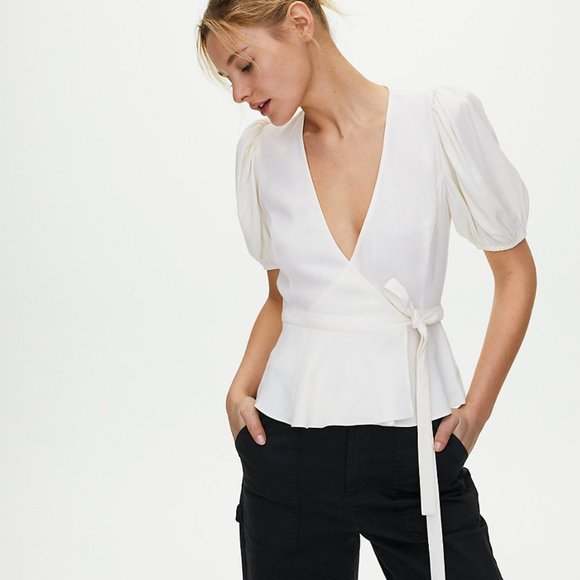 Aritzia 'Sunday Best Magda Blouse' - Picture 2 of 6